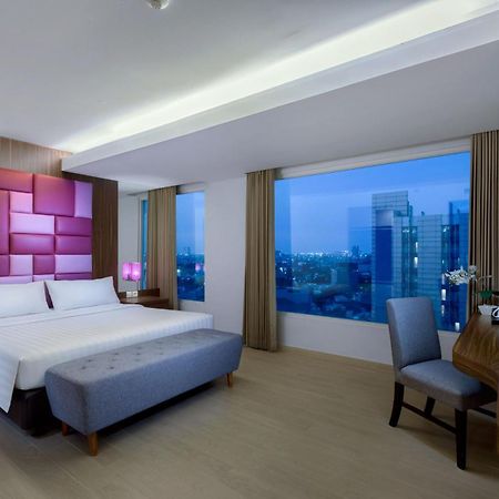 Quest Hotel Darmo - Surabaya By Aston Esterno foto