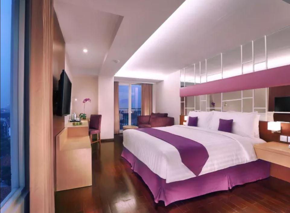 Quest Hotel Darmo - Surabaya By Aston Esterno foto