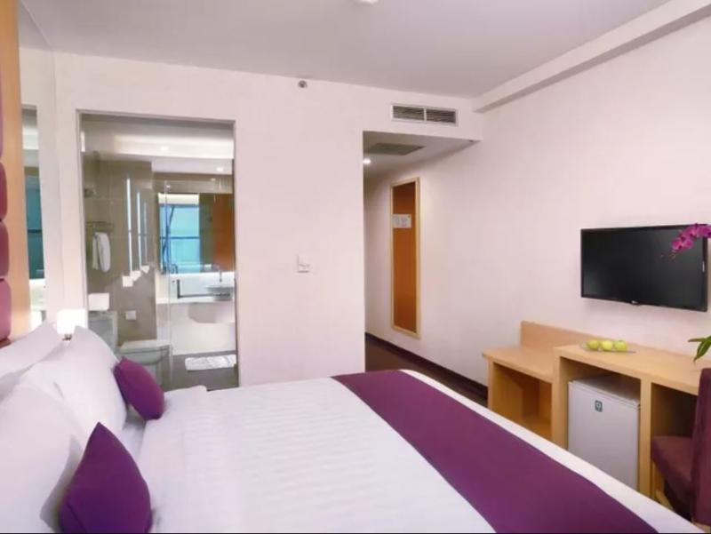 Quest Hotel Darmo - Surabaya By Aston Esterno foto